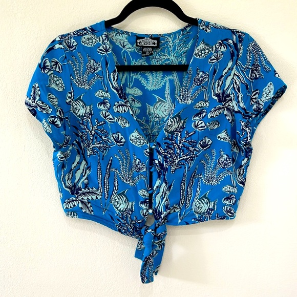 Angie Tropical Ocean Themed Print Top and Shorts Set - Picture 4 of 10